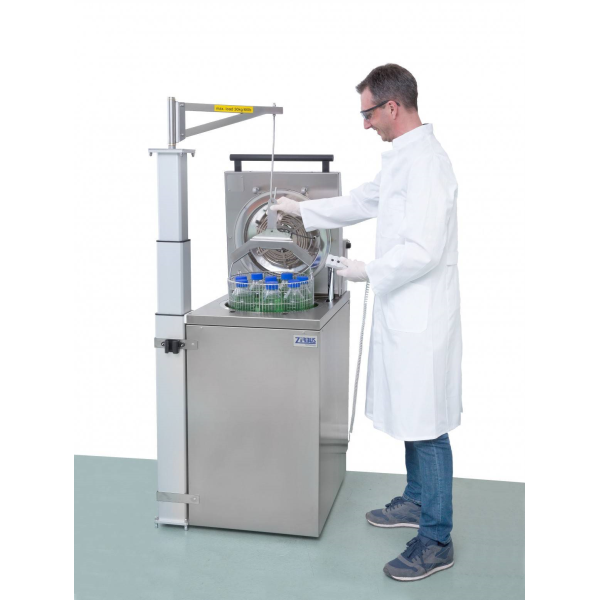 Vertical autoclaves with a chamber volume of 80-150 litre